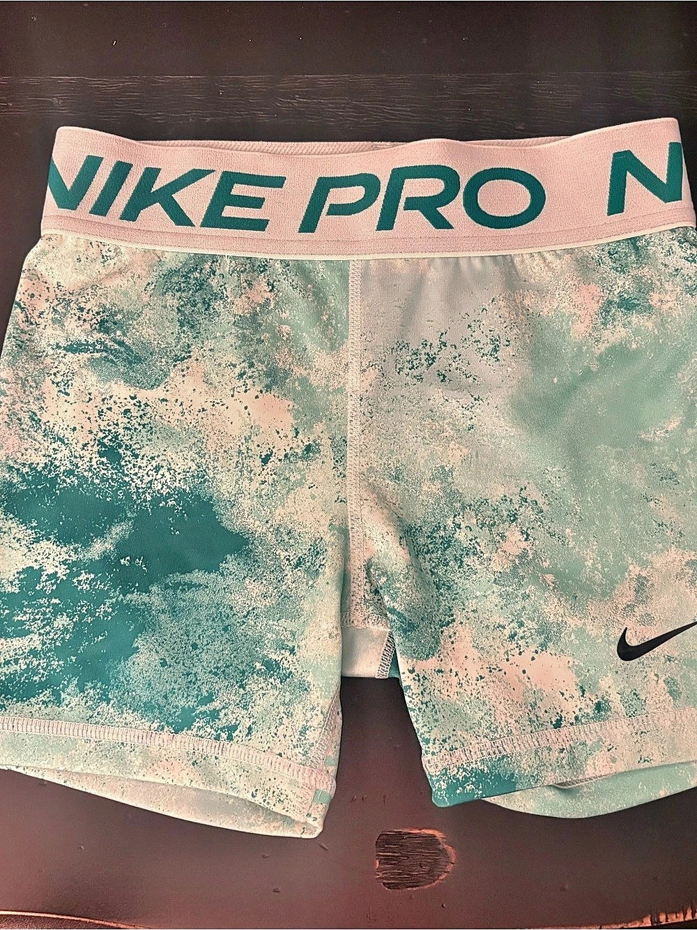 Nike Pro Shorts Dri-Fit Girls Medium | teal and white tie dye pattern